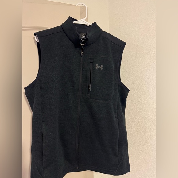Men’s Under Armour Fleece Vest - Picture 1 of 3